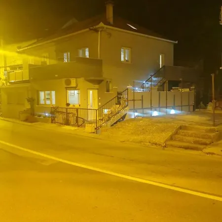 Lena Apartamento Omiš