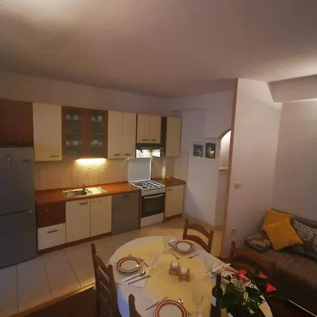 Lena * Omiš