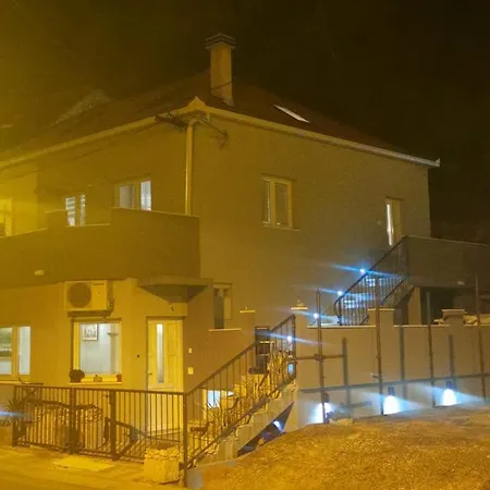 Lena * Omiš